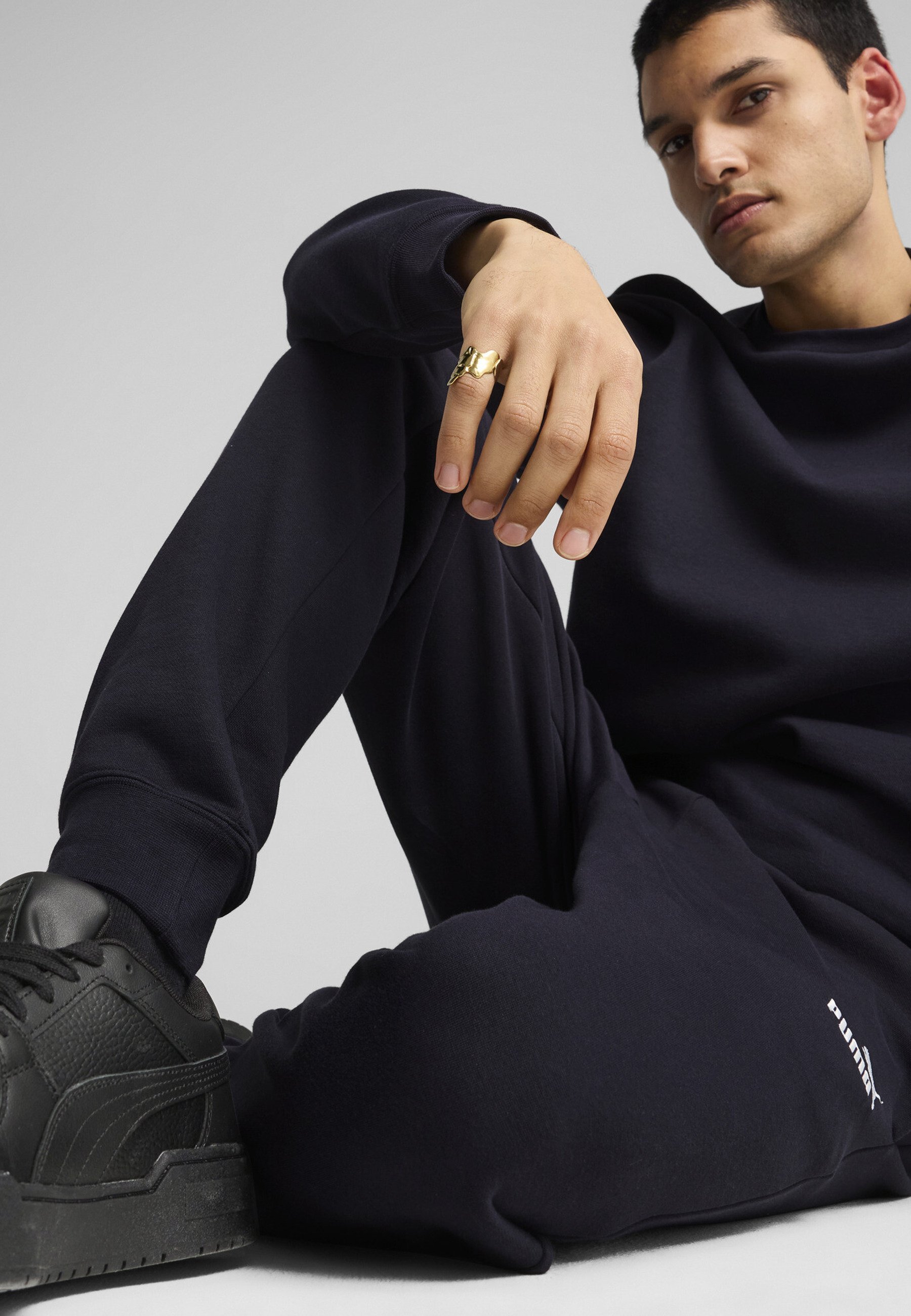 Puma ESSENTIALS - Bas de survêtement - nouveau bleu marine