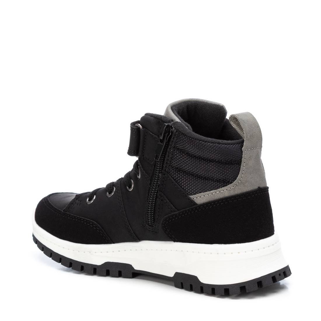 Sneaker Xti 150059