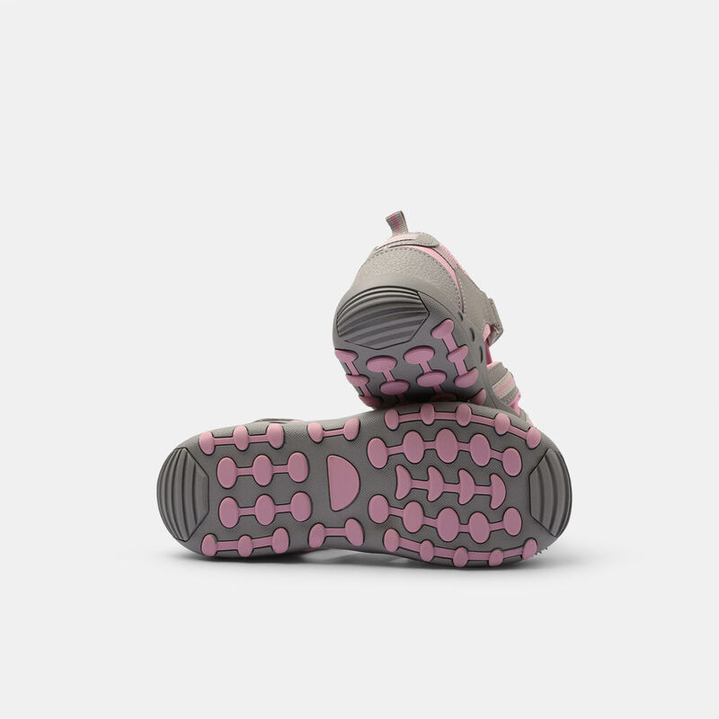 Flickorsandaler