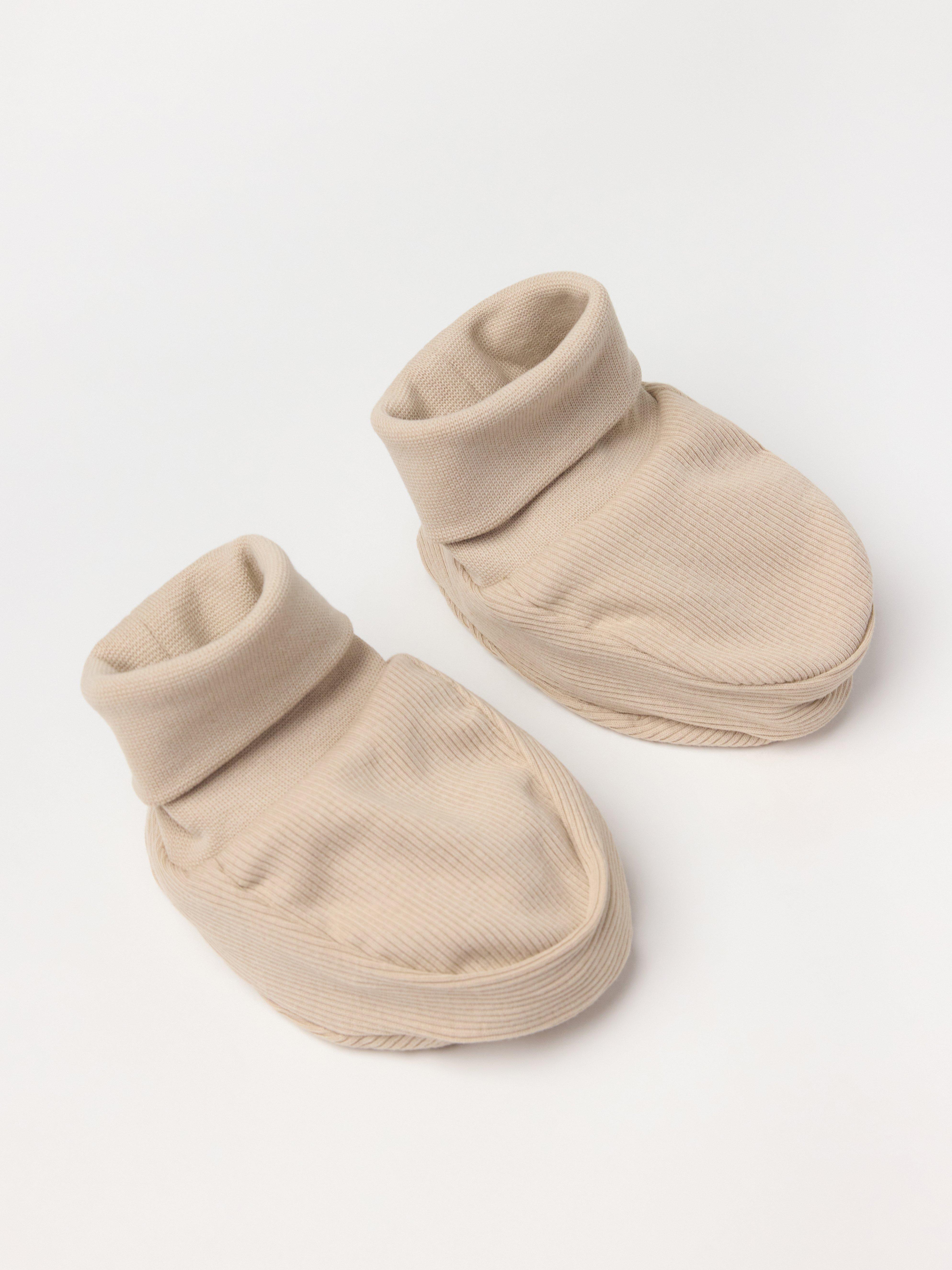 Ribbede støvletter Beige