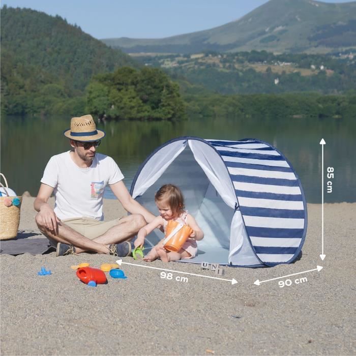 Tenda Babymoov con protezione UV SPF 50+ a righe e zanzariera integrata.