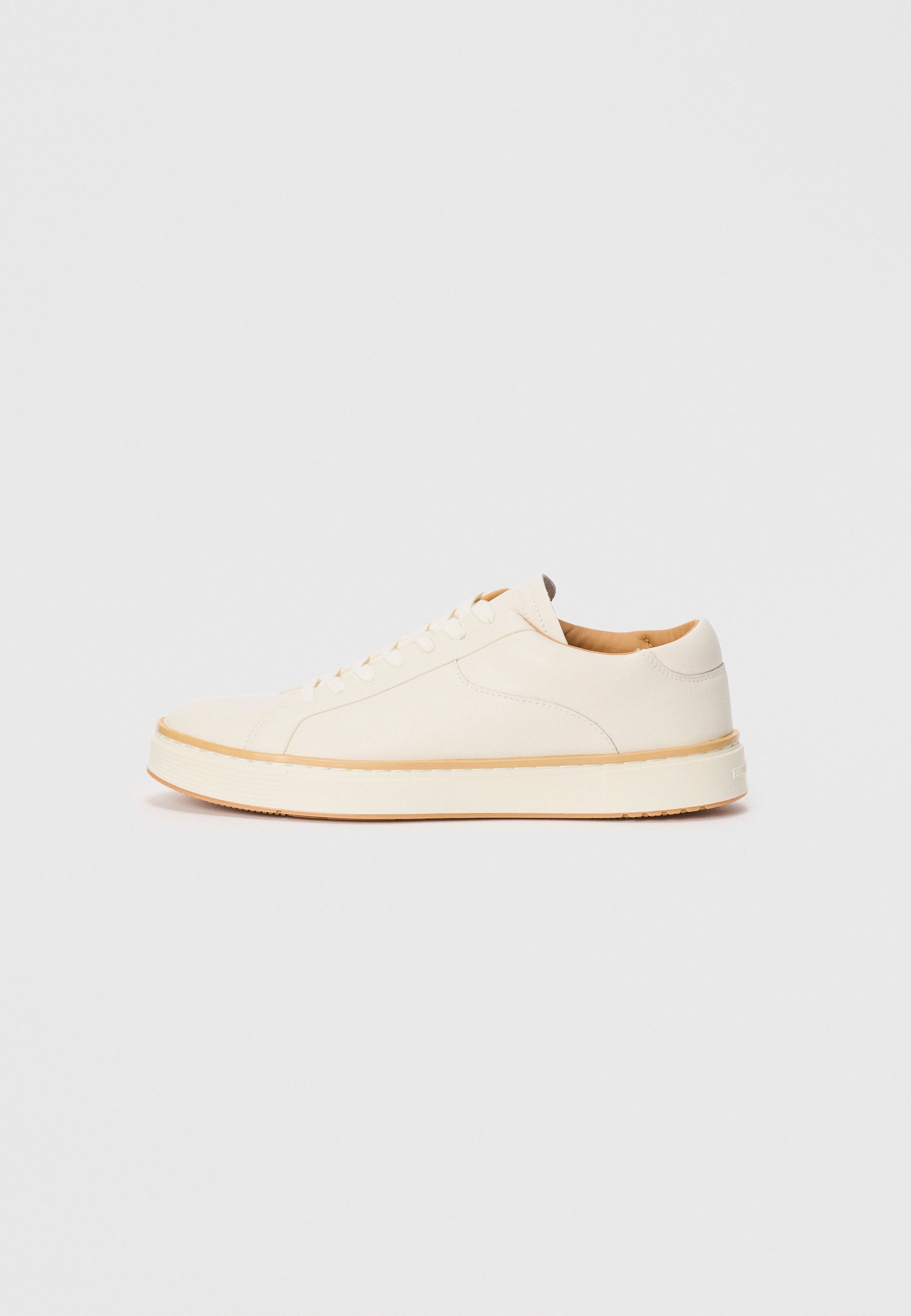 Baskets Emporio Armani - blanc cassé