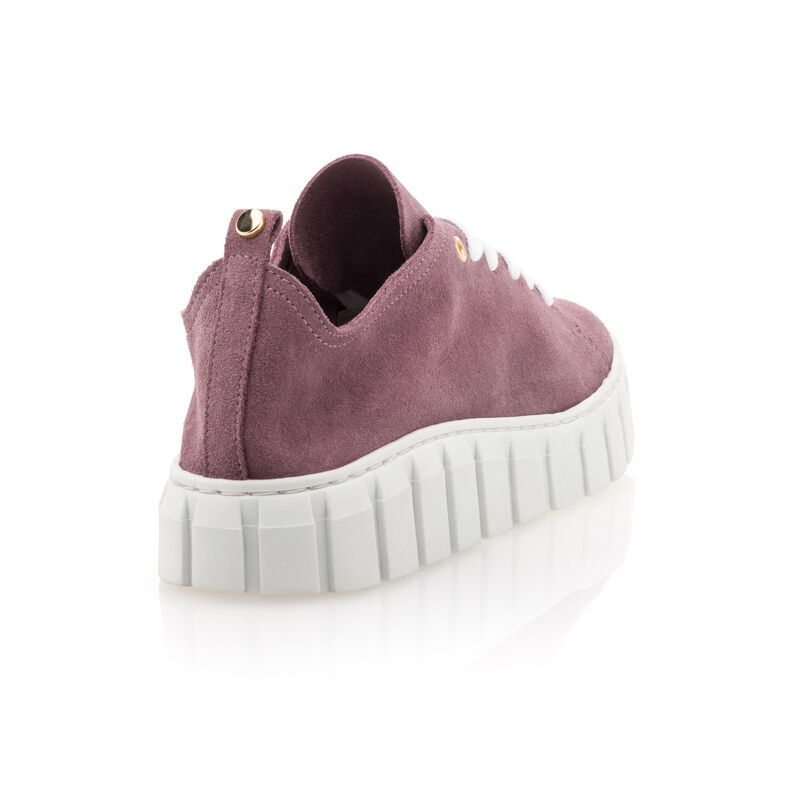 Zapatillas deportivas para mujer en color violeta.