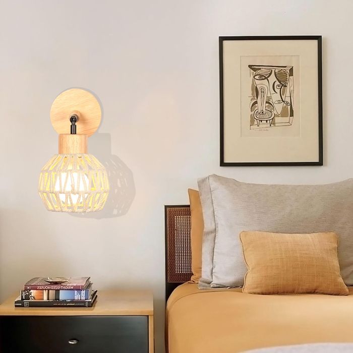 SNOGOLD Applique Mural Interieur Vintage Lampe Mural en Rotin et Bois E27 Luminaire Plafonnier Ajustable pour Salon Couloir, Blanc