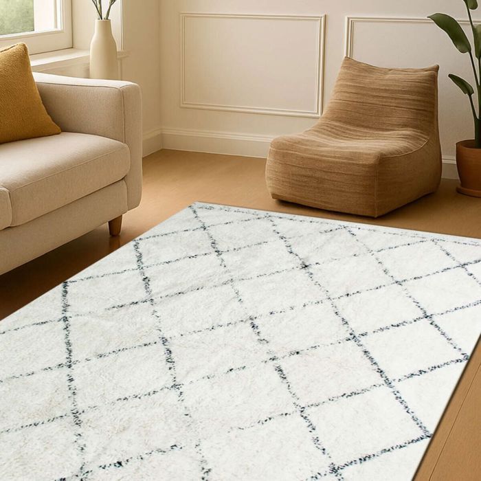 Tappeto berbero in cotone color ecru naturale con motivo a rombi, 80x180