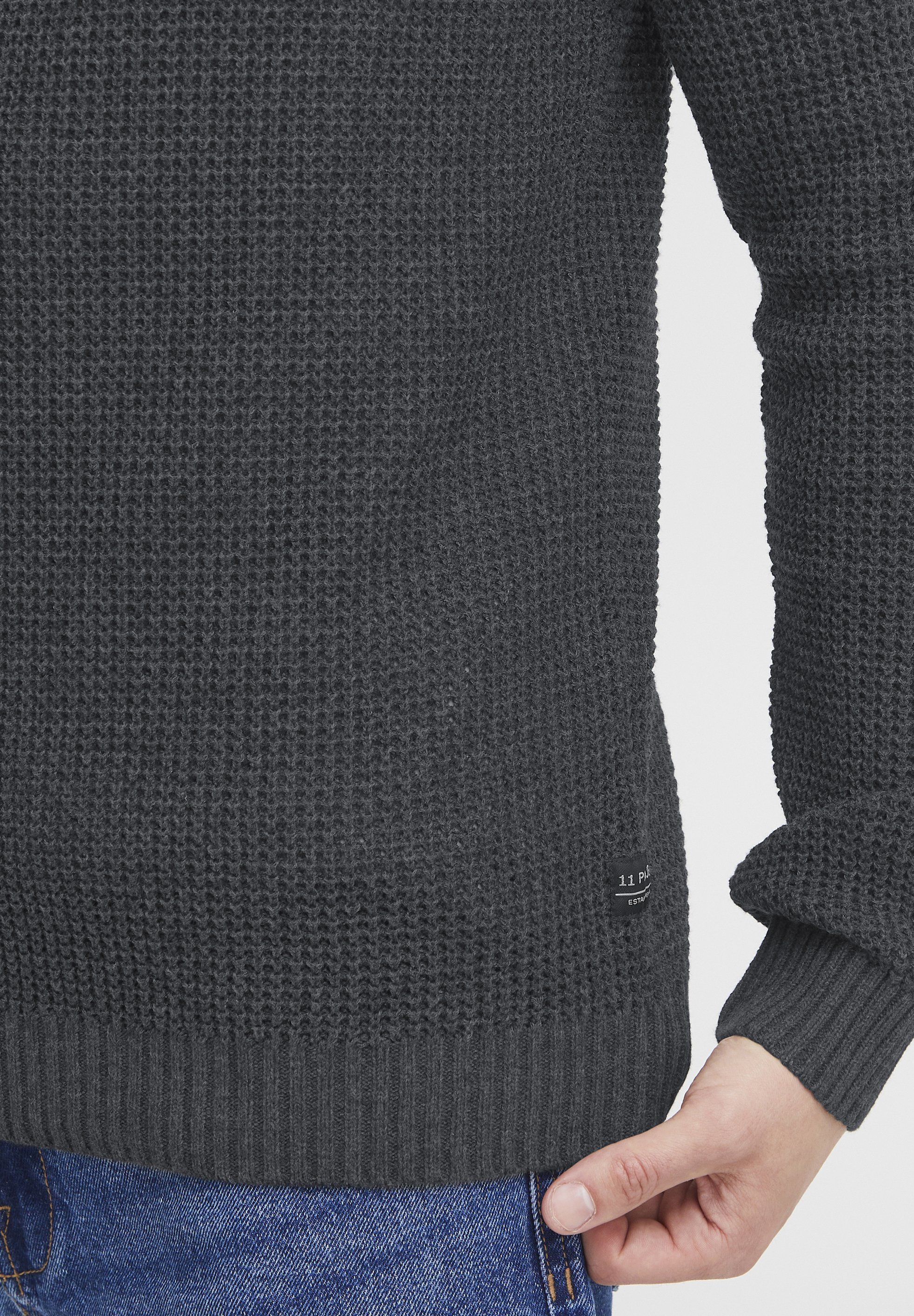 11 Project PRKM - Neule - melange