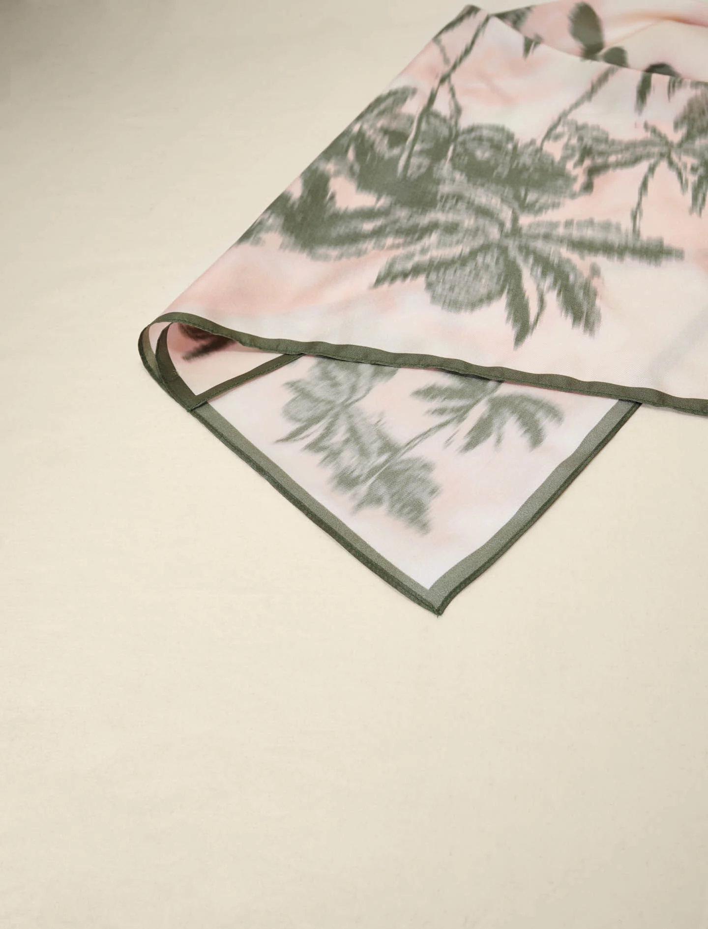 Sjaal met palmprint - Gebroken wit