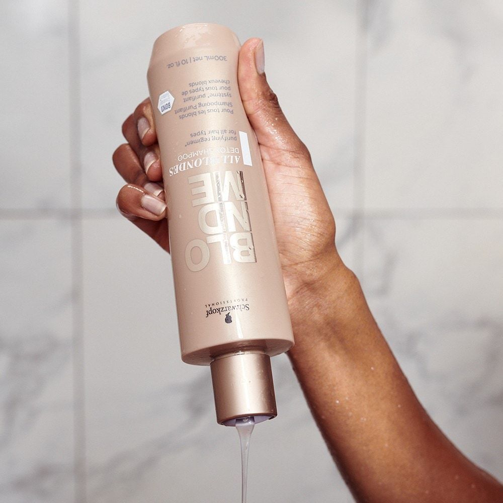 Schwarzkopf Professional matu šampūns BLONDE All Blondes Detox skropstu līme - 300 ml