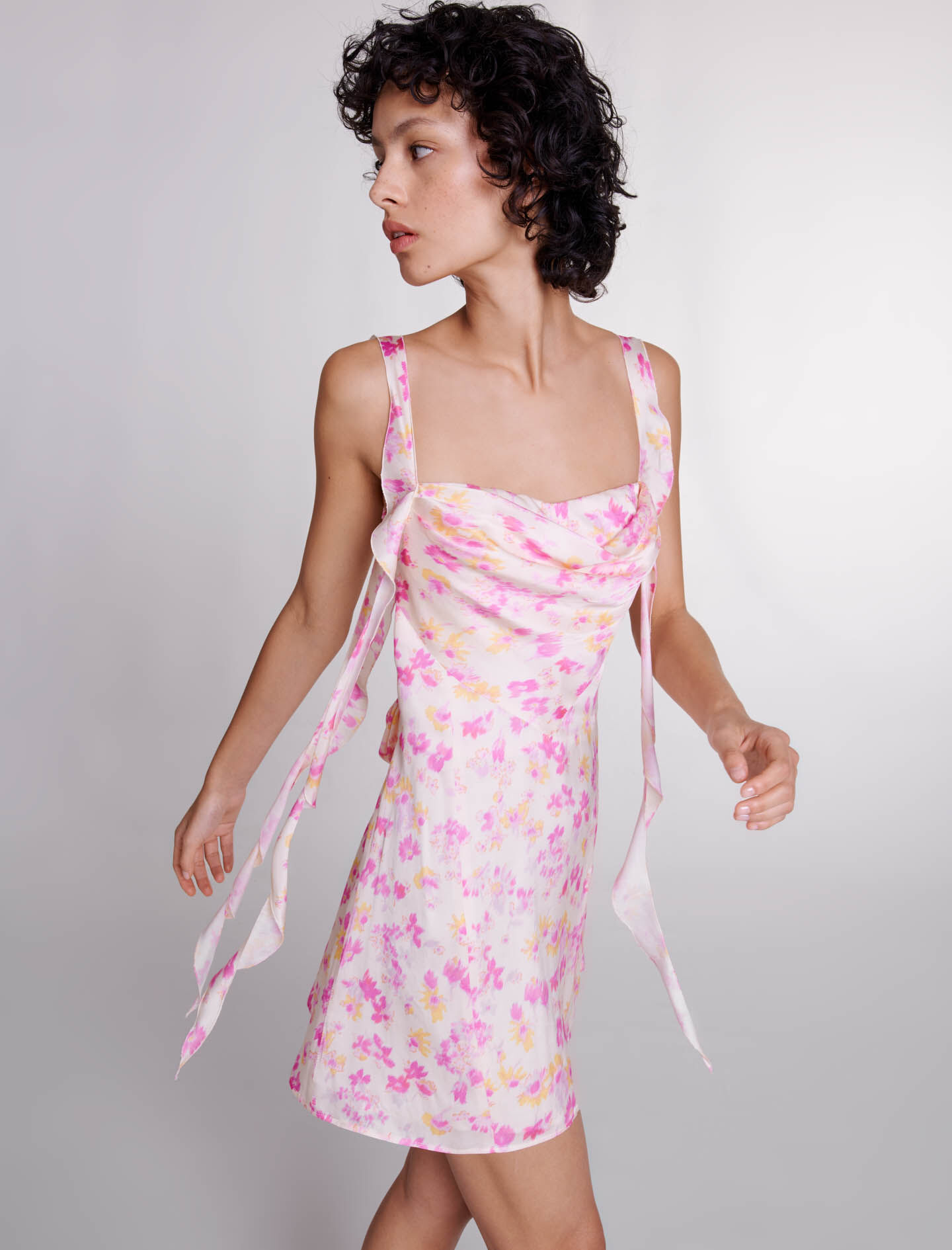 Korte jurk met bloemenprint - Imprimé Fleur zonnig roze