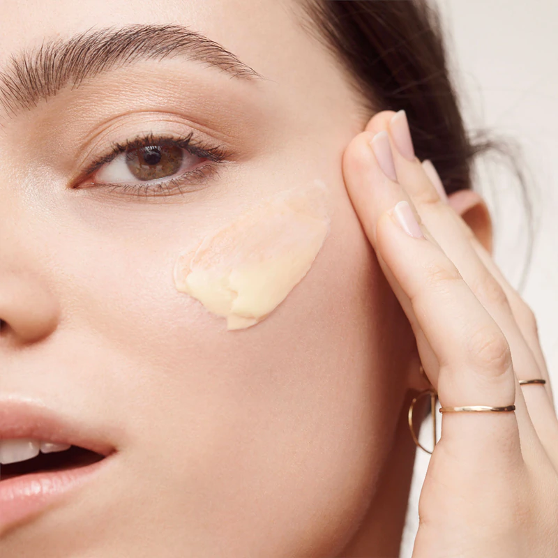 Bobbi Brown Vitamin Obohacená pleťová báze