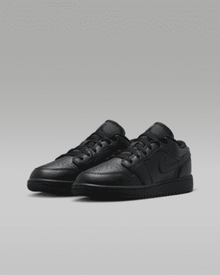 Air Jordan 1 Low Older Kids' Shoes