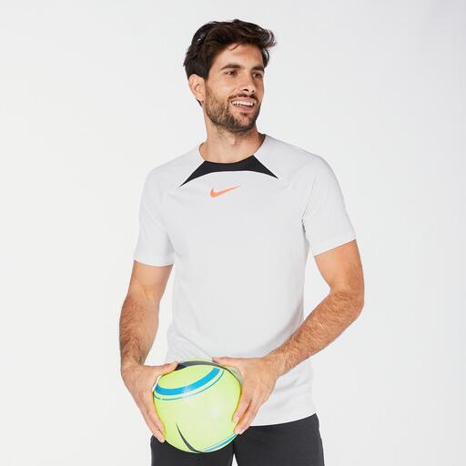  Académie Nike