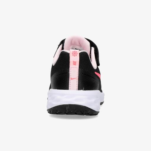  Nike Revolution 6