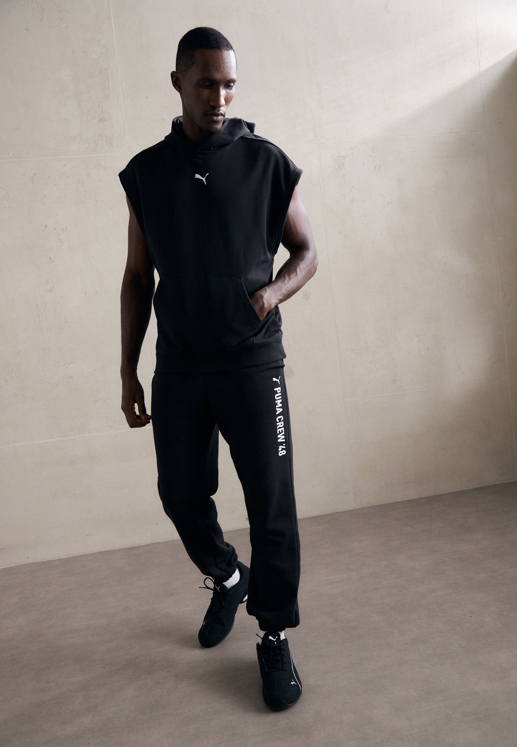 Pantalon de survêtement Puma GRAPHIC JOGGER - noir
