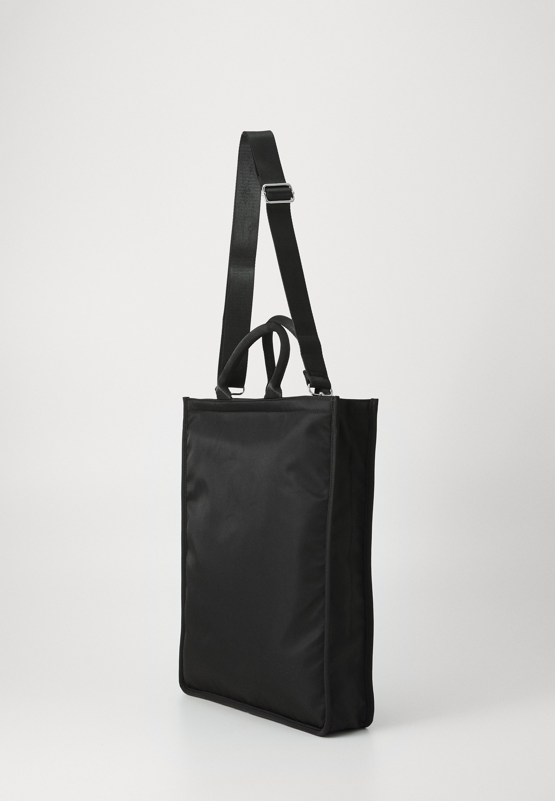 Han Kjøbenhavn LOGO TOTE BAG UNISEX - Csomagtartó - fekete