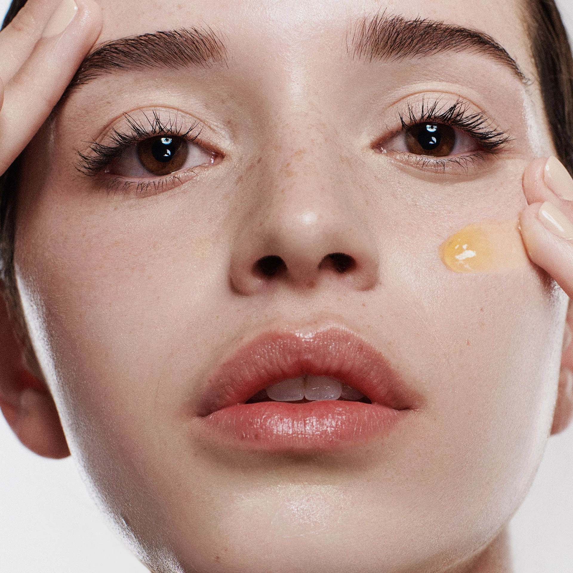 Banana Bright™ C-vitamin szérum 30 ml - Ole Henriksen