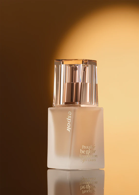 espoir Pro Tailor Foundation Be Glow Feuchtigkeitsspendende Foundation mit Leuchteffekt