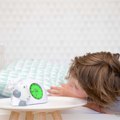 Zazu Sleeptrainer yövalolla Sam The Sleeper -herätyskello lapsille lampaanharmaa 1 kpl 1 kpl