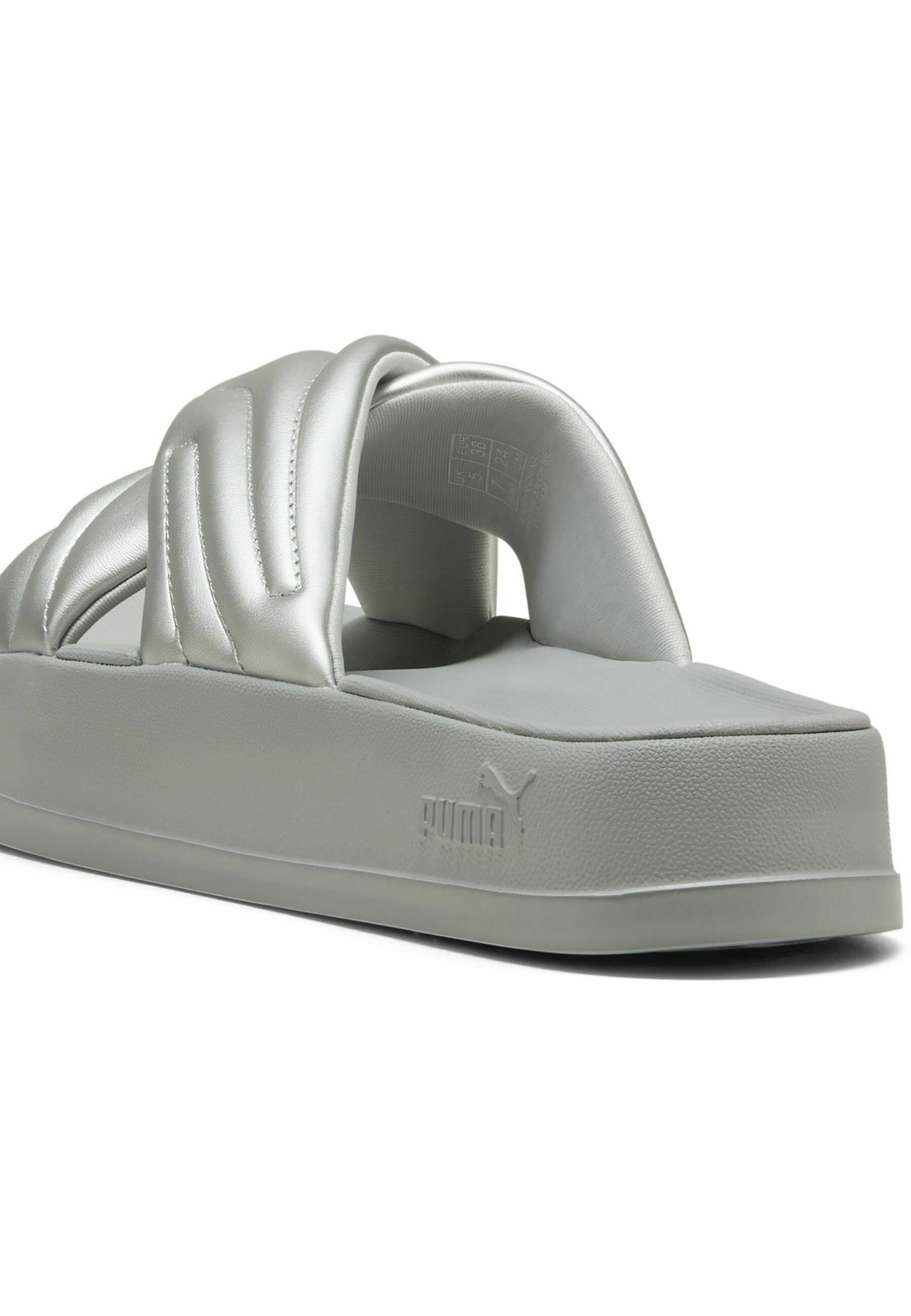 Puma ravni natikači