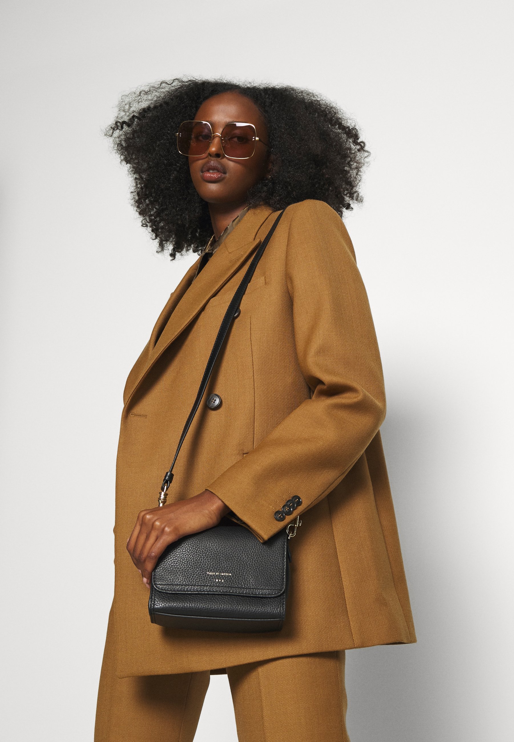 Tiger of Sweden RAVEA - Crossbodytas - zwart