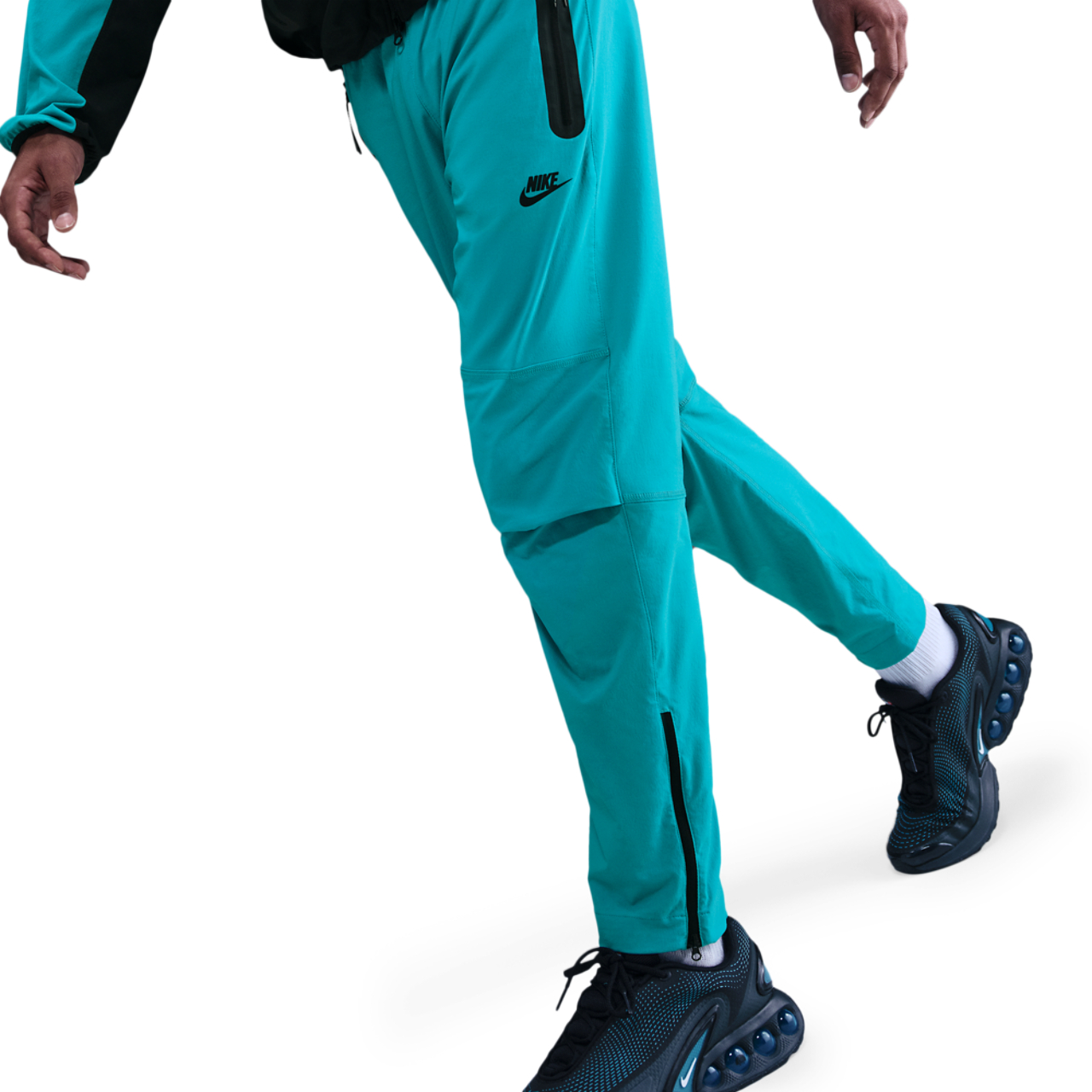 Nike Tech Woven