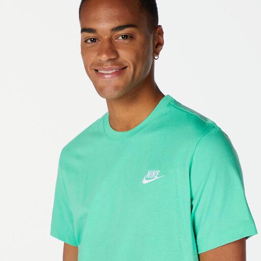  Nike Klub