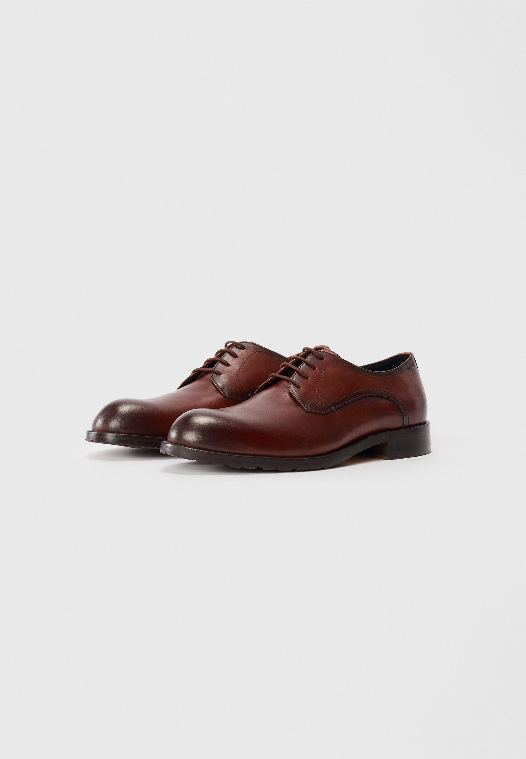 BOSS TAYIL DERB - Stijlvolle veterschoenen - middenbruin
