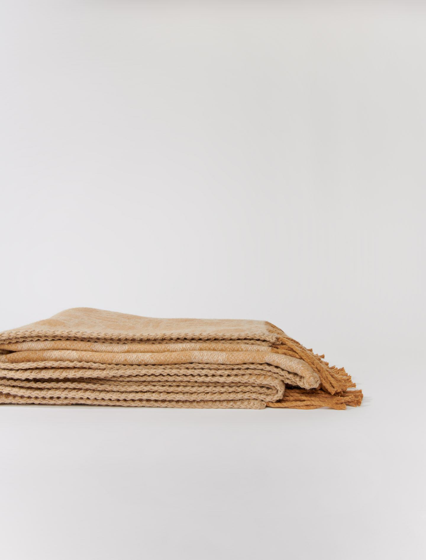 Poncho Clover de Maje-Beige