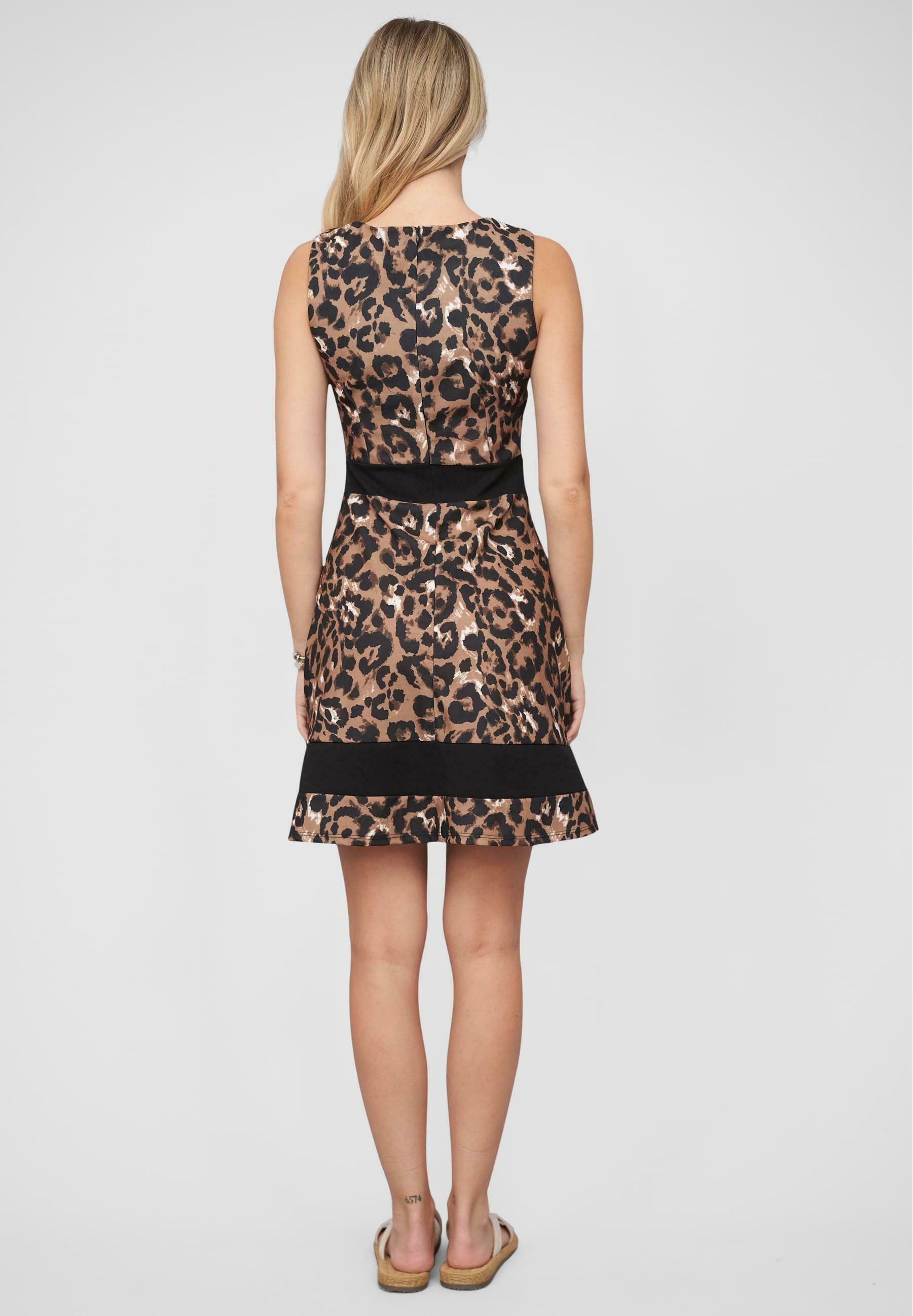 Cloud 5ive Jerseykleid - brauner Leo