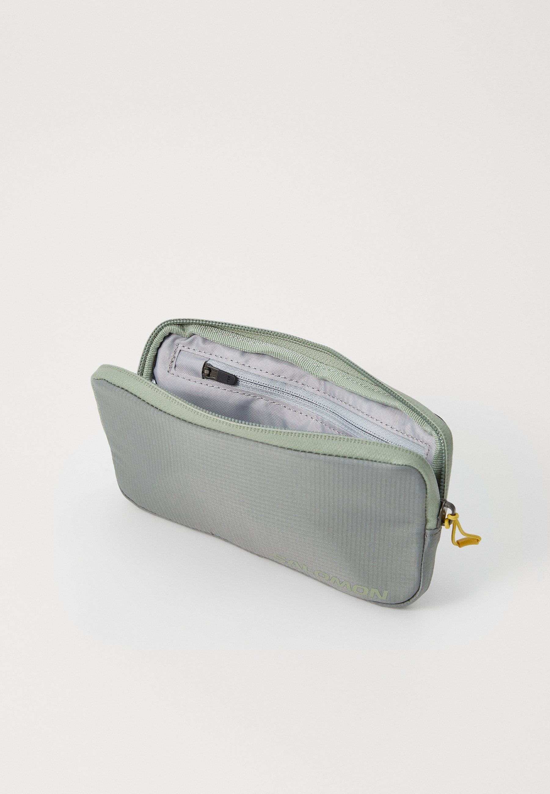 Salomon make-up tools en accessoires
