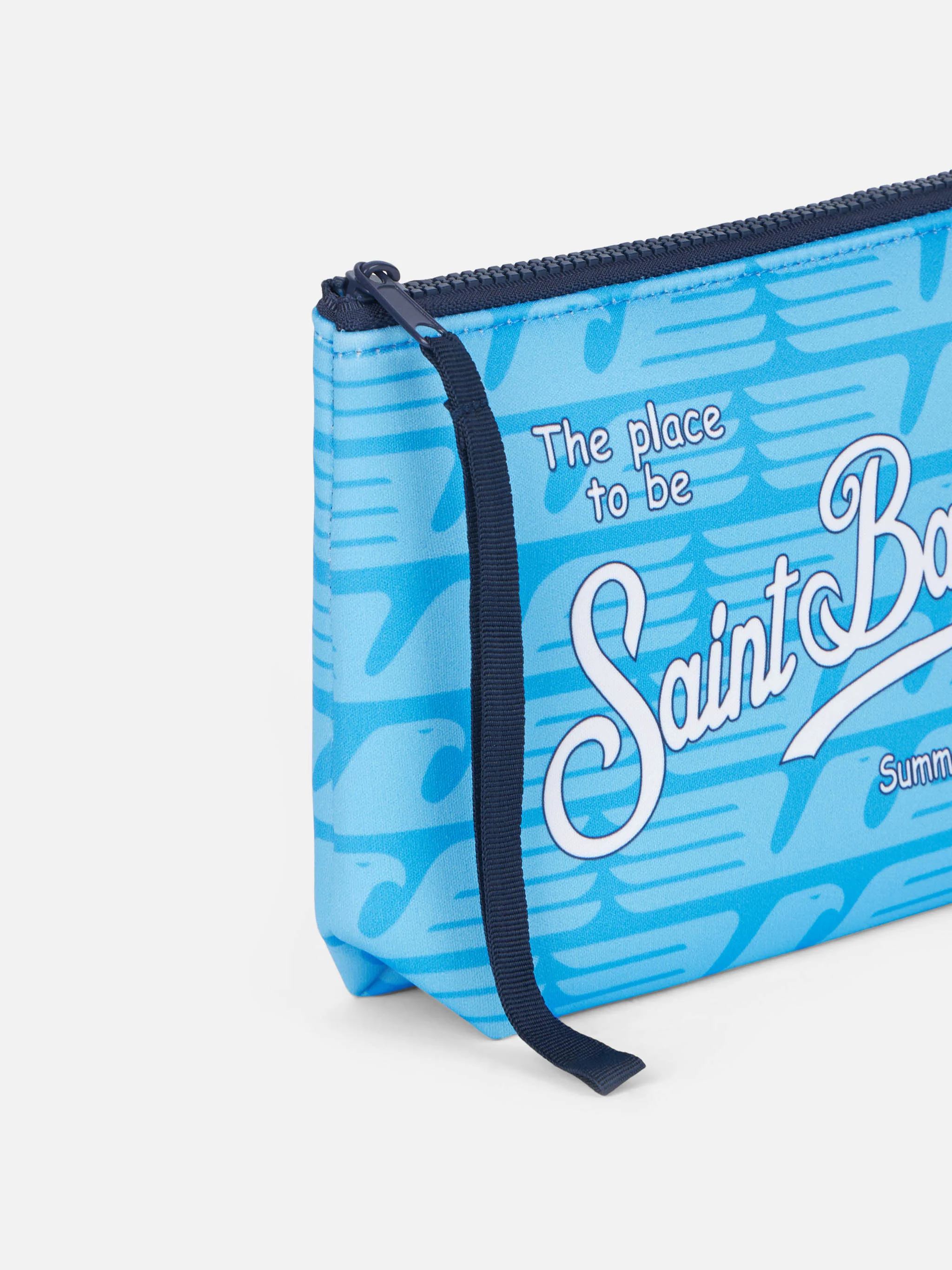 Estuche Aline | Tejido Scuba | Estampado del logotipo Aquila de Lazio | Bolsillo con cremallera | Tirador práctico | Logotipo exclusivo | MC2 Saint Barth | SS LAZIO EDICIÓN ESPECIAL