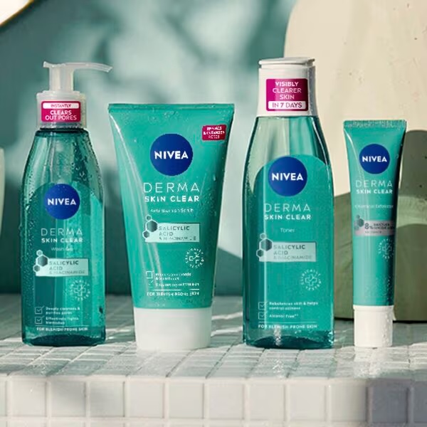 NIVEA Derma Skin Clear peeling 150 ml