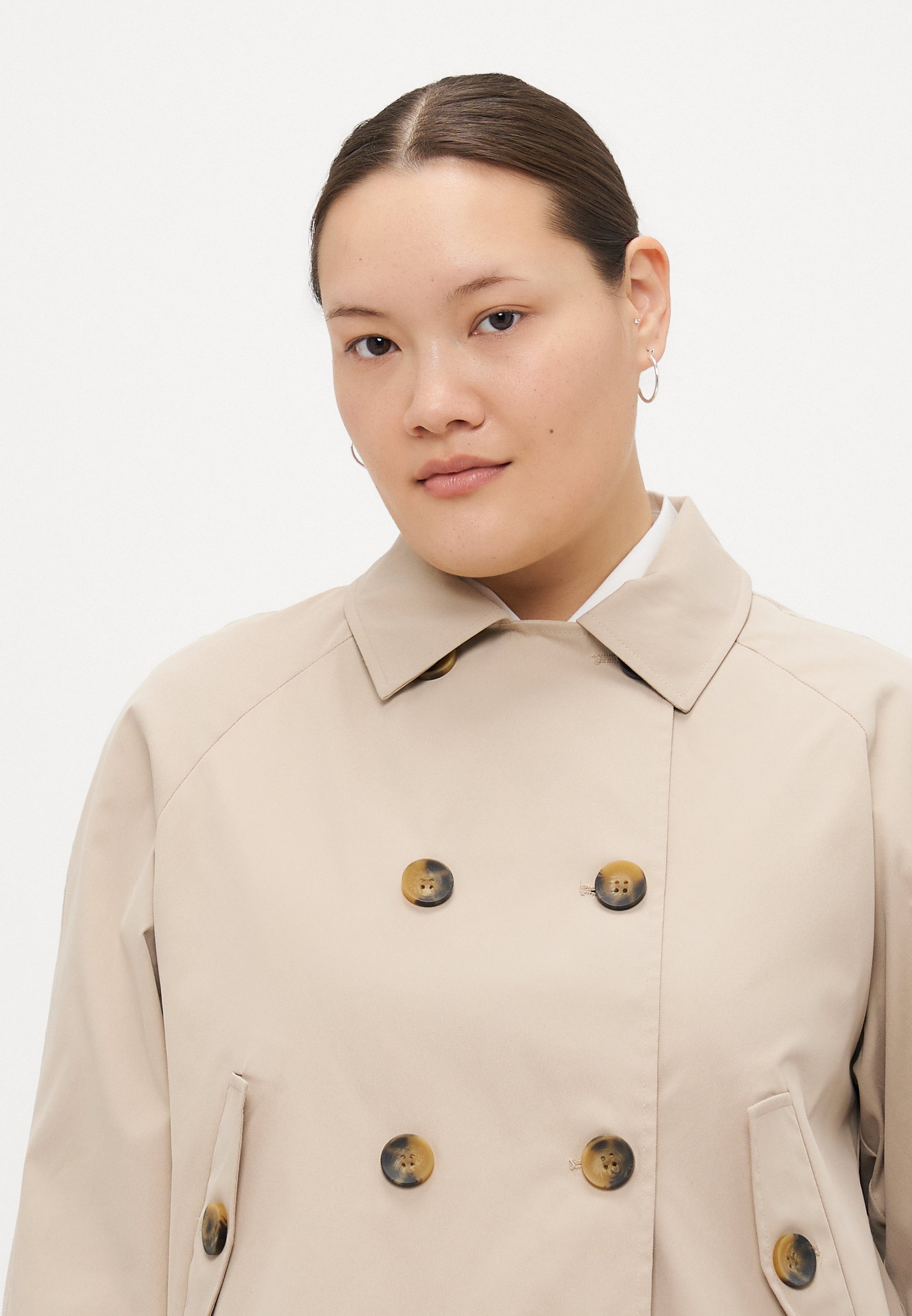 ONLY Carmakoma CARAPRIL LIFE - Veste d'été - coloris Oxford beige