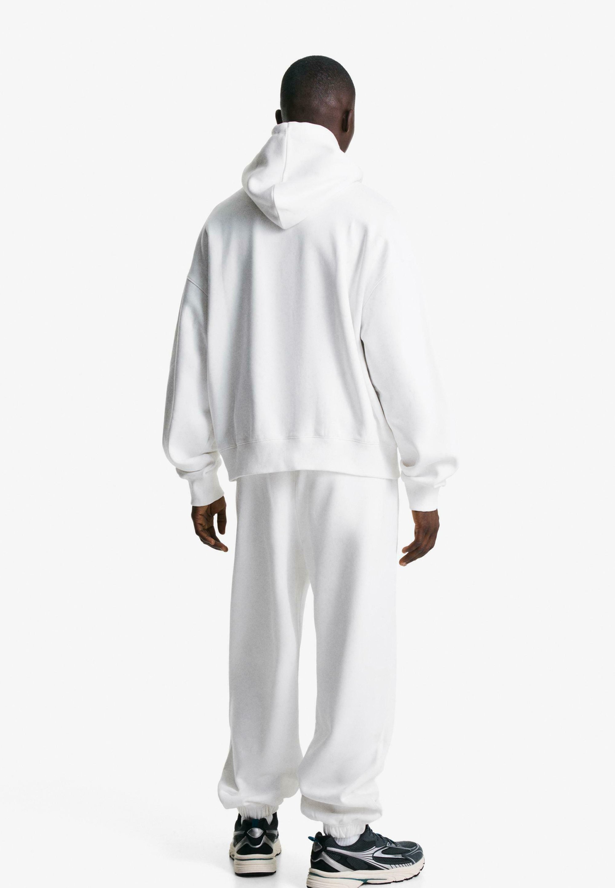 Bershka Hoodie - wit