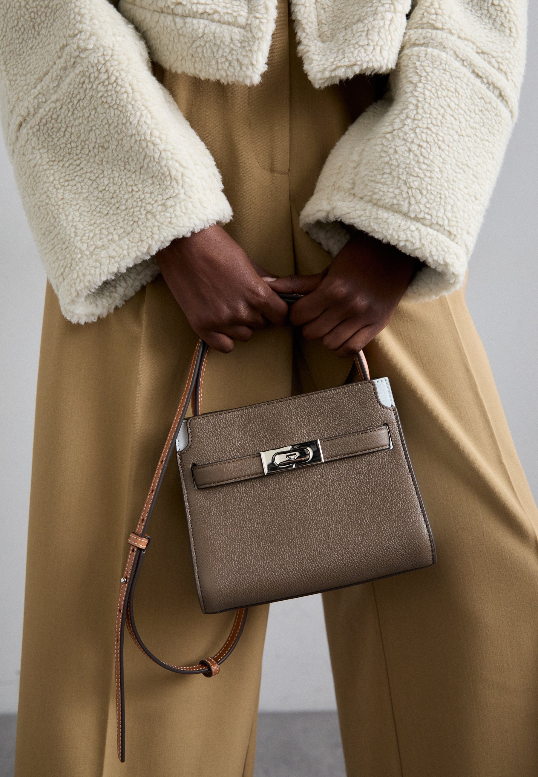 Tory Burch RADZIWILL COLOR-BLOCK PEBBLED PETITE DOUBLE BAG - Handtas - wilde paddenstoel