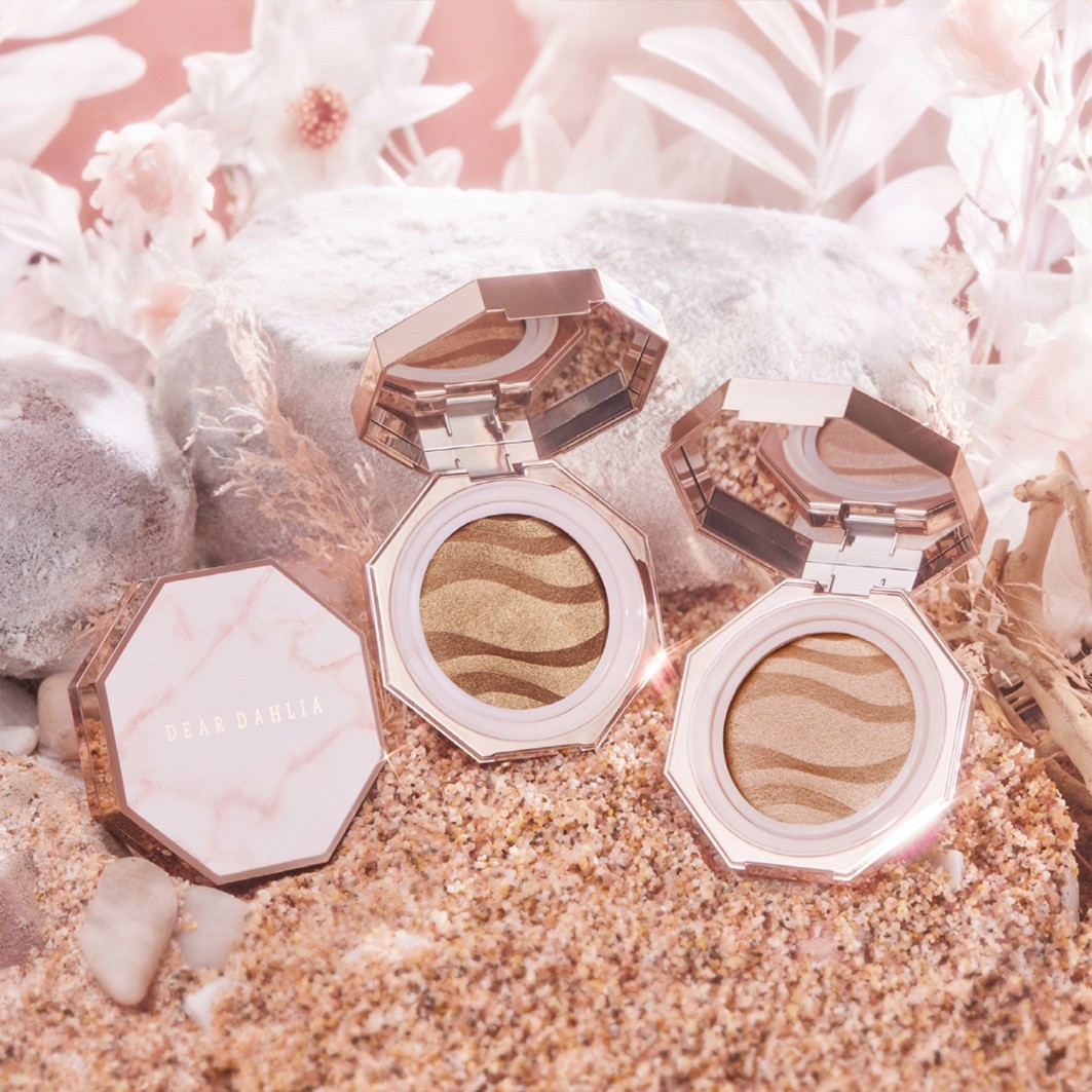 Dear Dahlia Bronzer Blooming Edition Endless Glow bronzer - 9,2 g