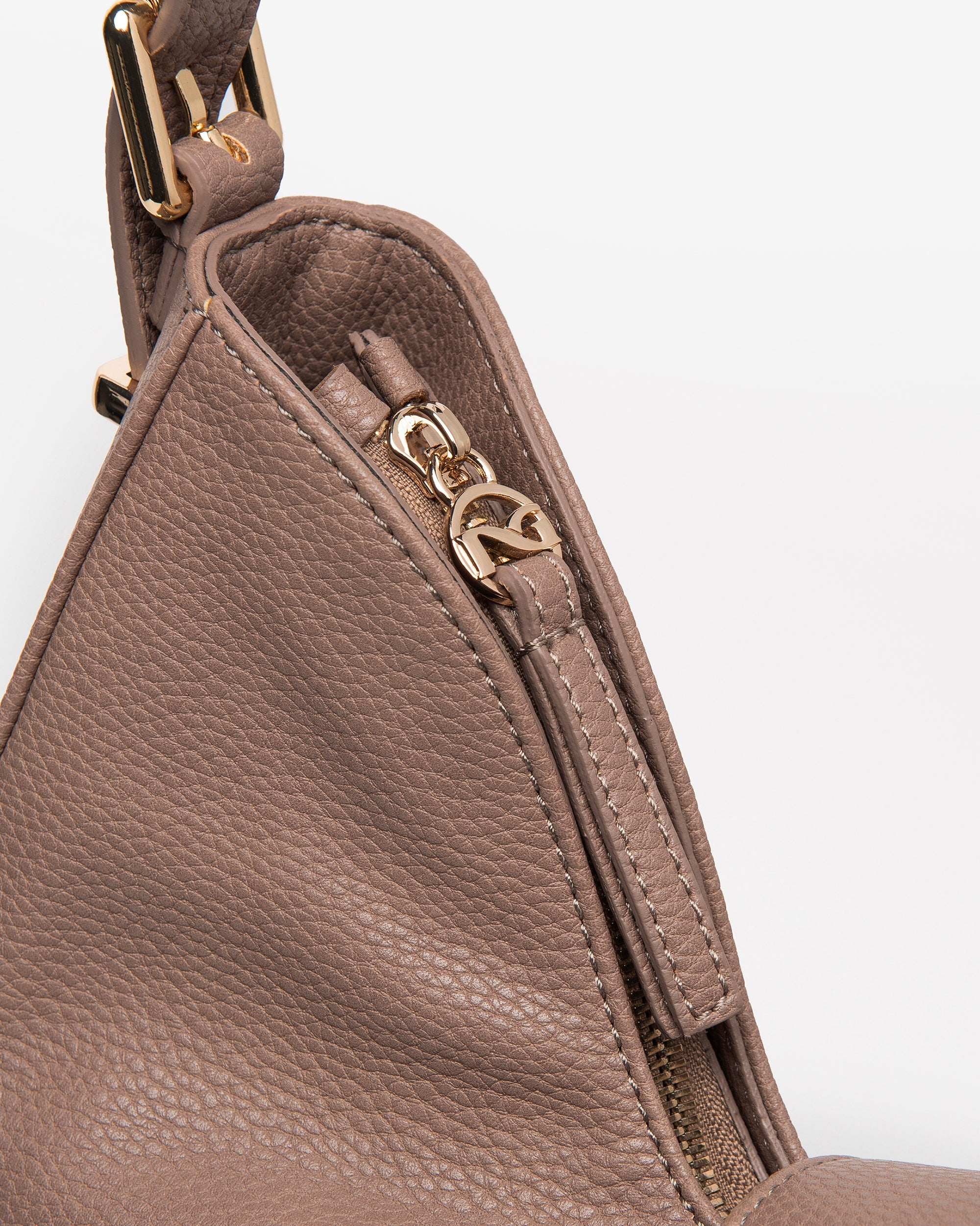  Hobo-Tasche für Damen aus technischem Material