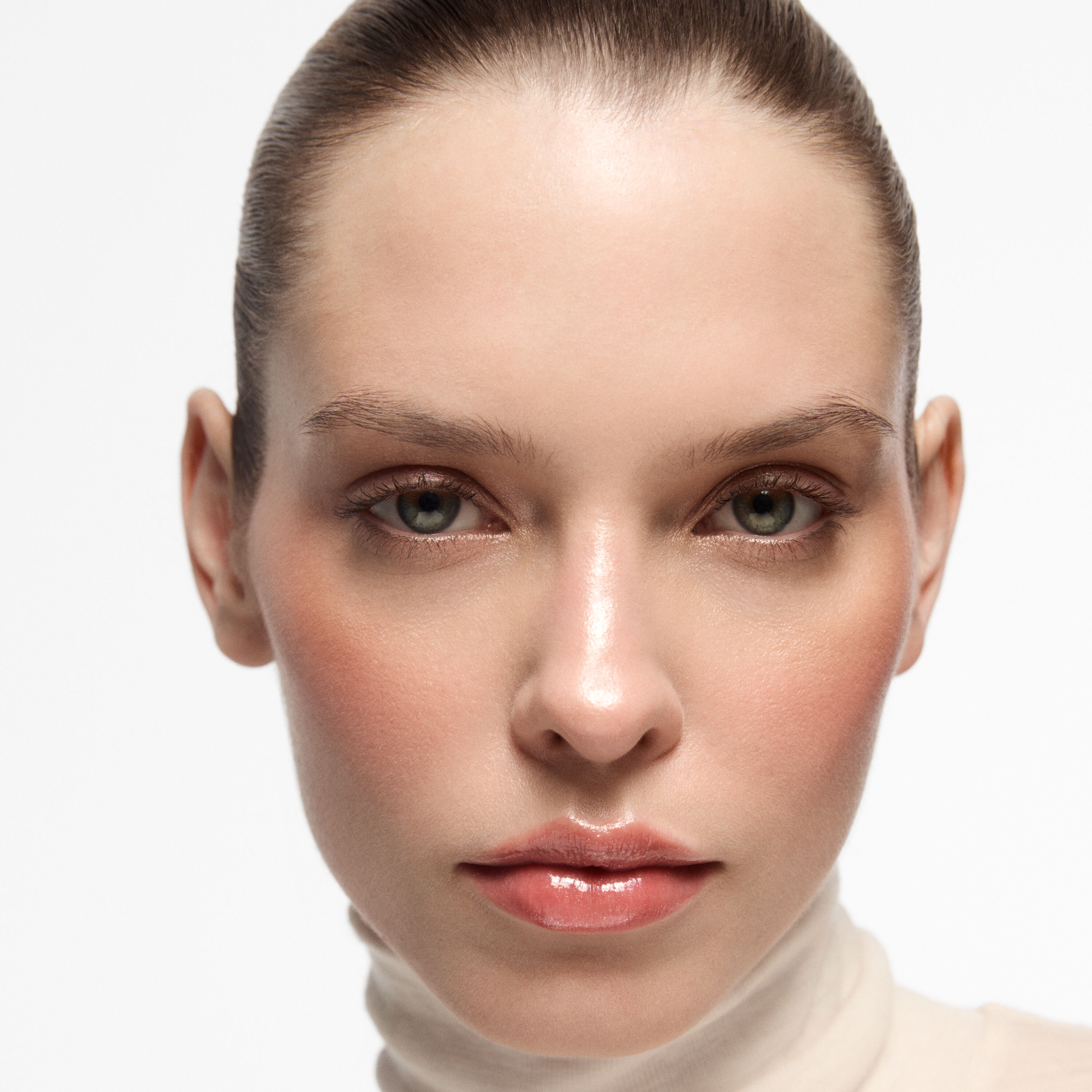 Inglot Lip Plumping Lipgloss 54 Me Like Vesper