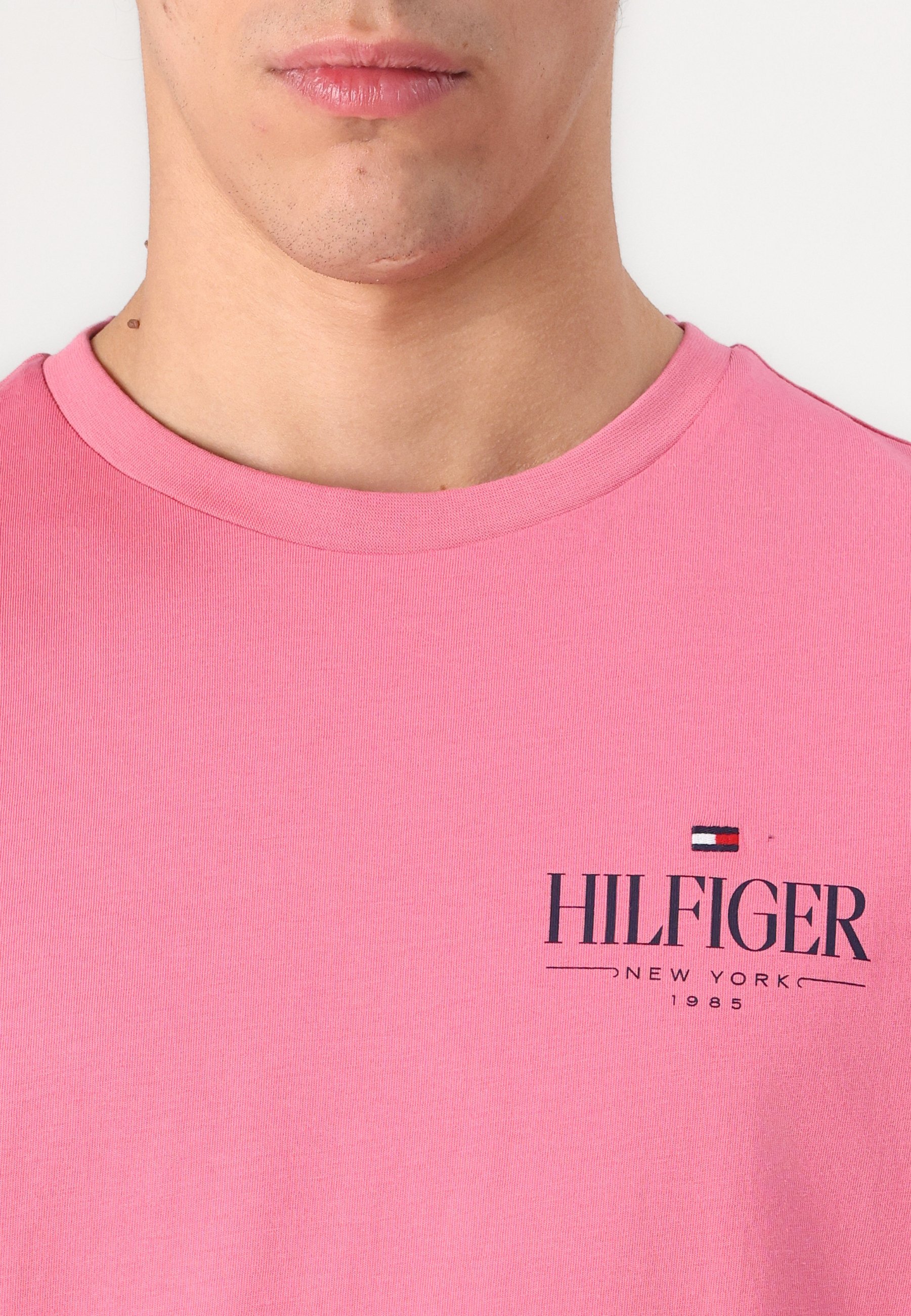 Tommy Hilfiger STACK TEE UNISEX - T-shirt stampata - rosa vintage