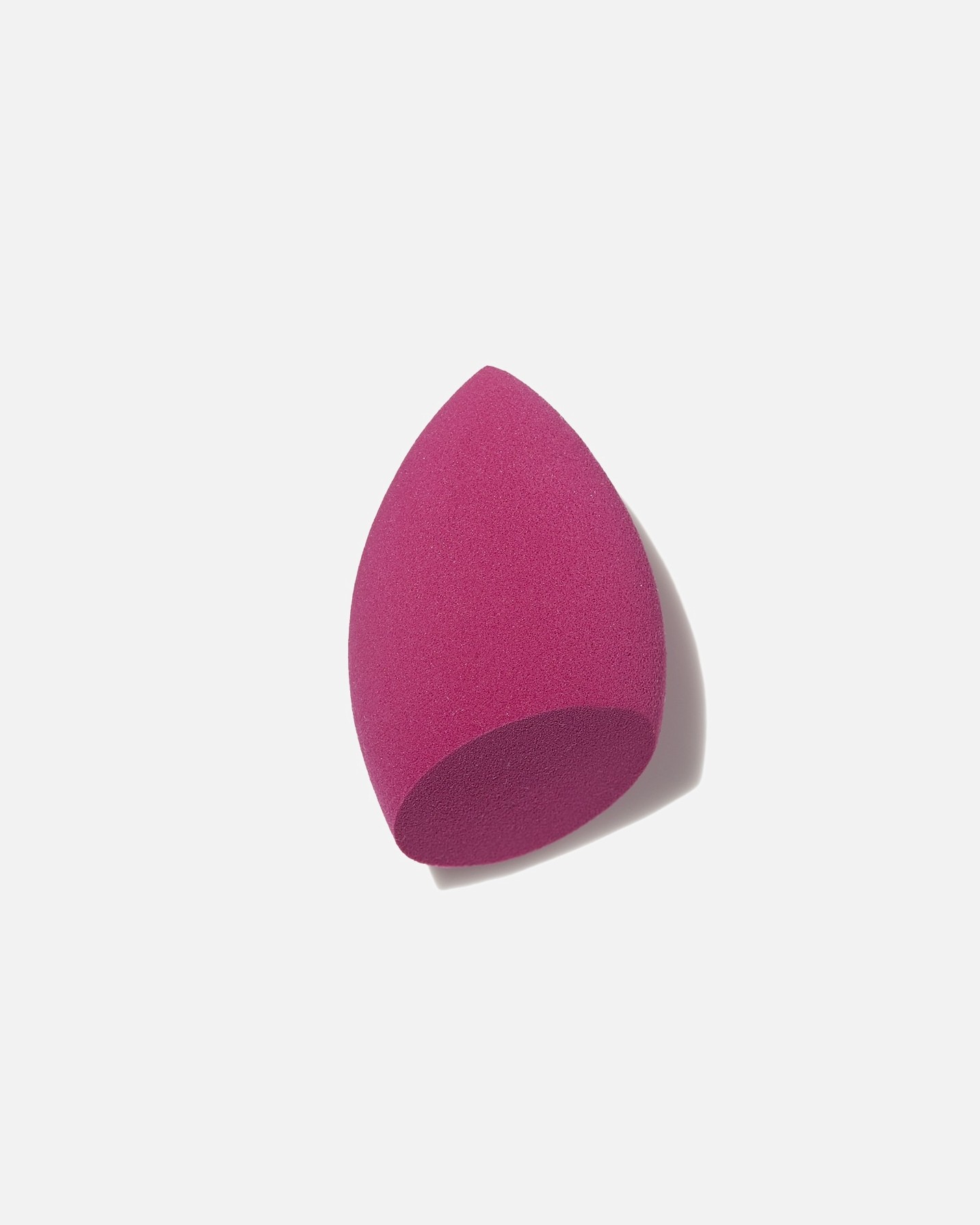„elf Cosmetics“ viso veido makiažo kempinėlė – 1 vnt.