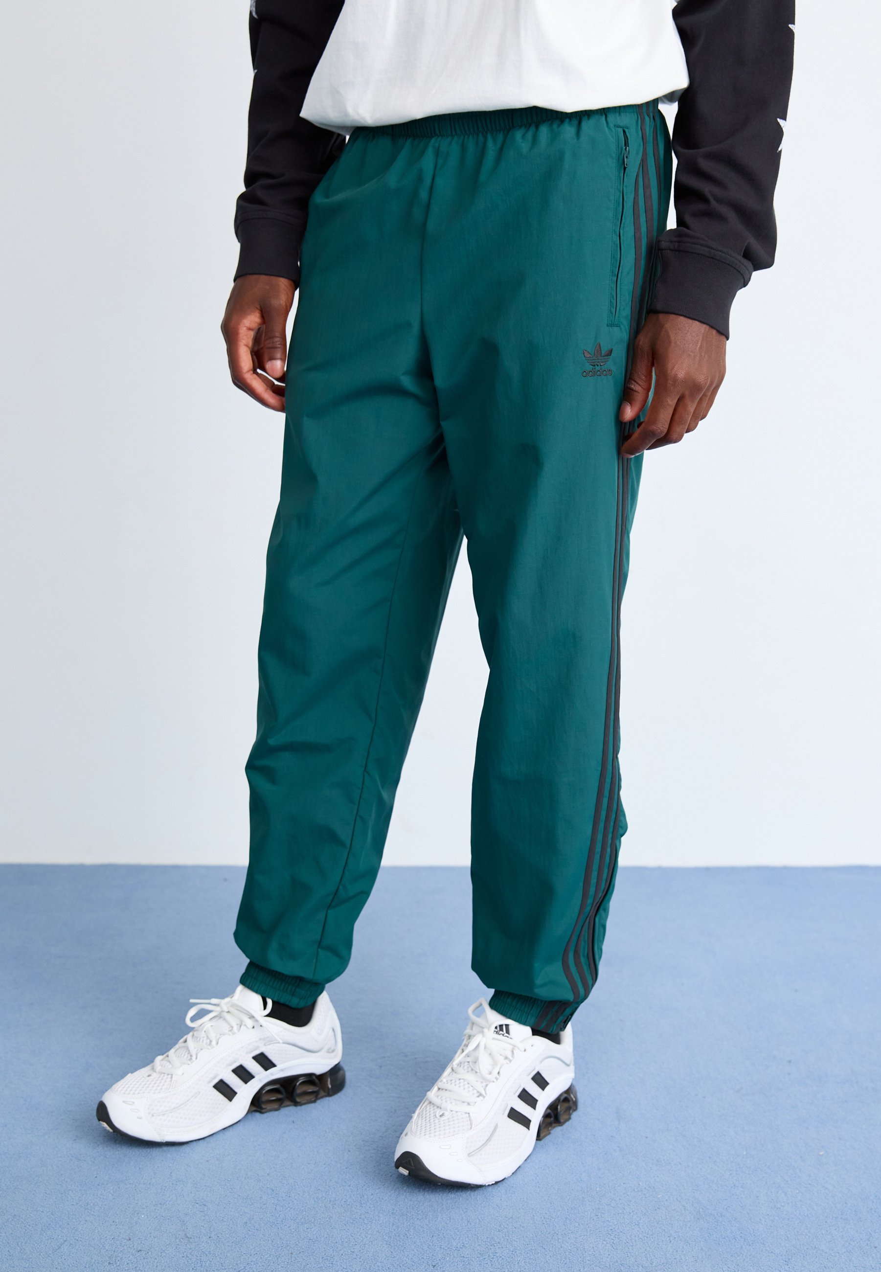 Teplákové kalhoty adidas Originals