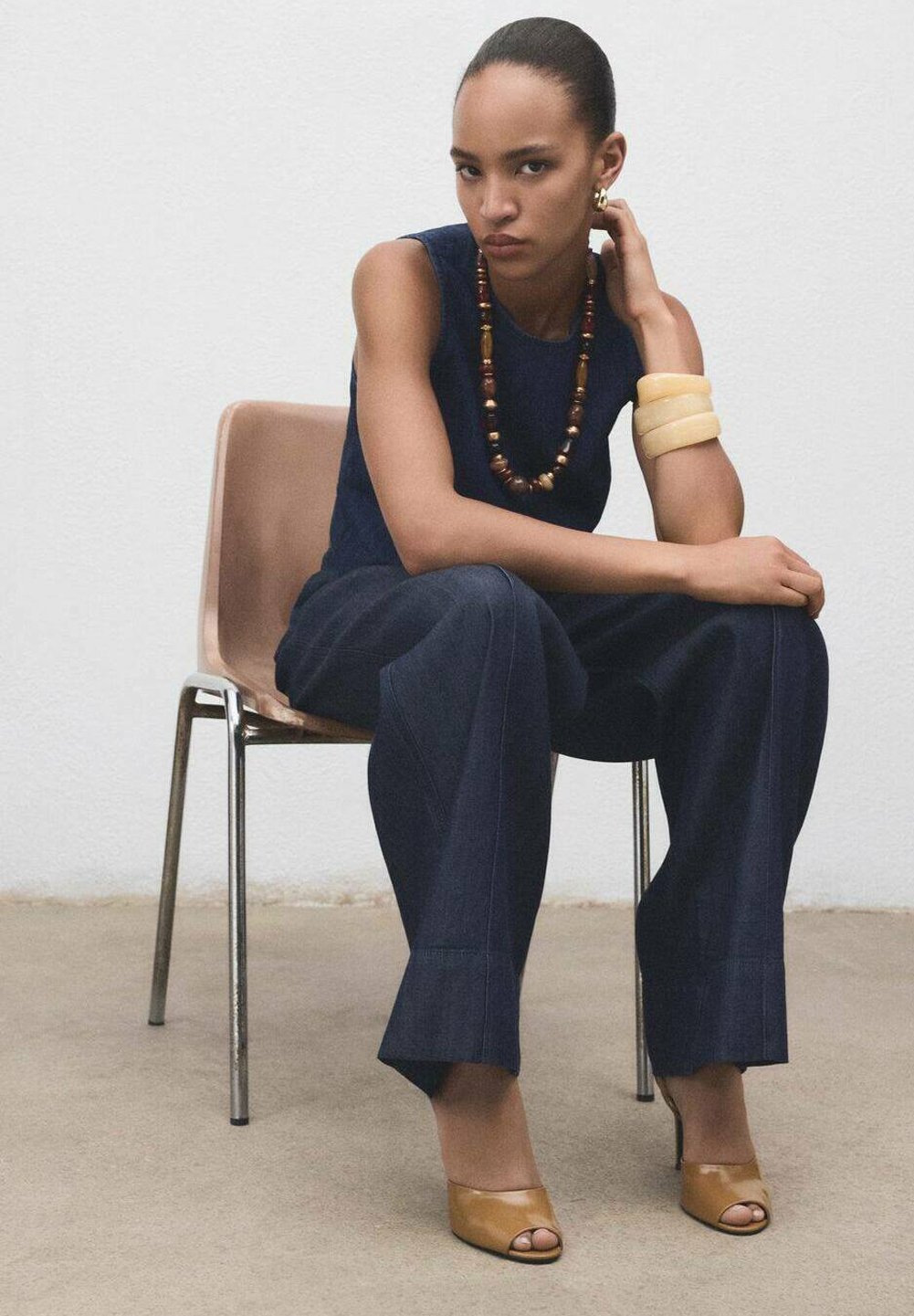 Mango MIT ZIERNÄHTEN - Pantalon large - bleu