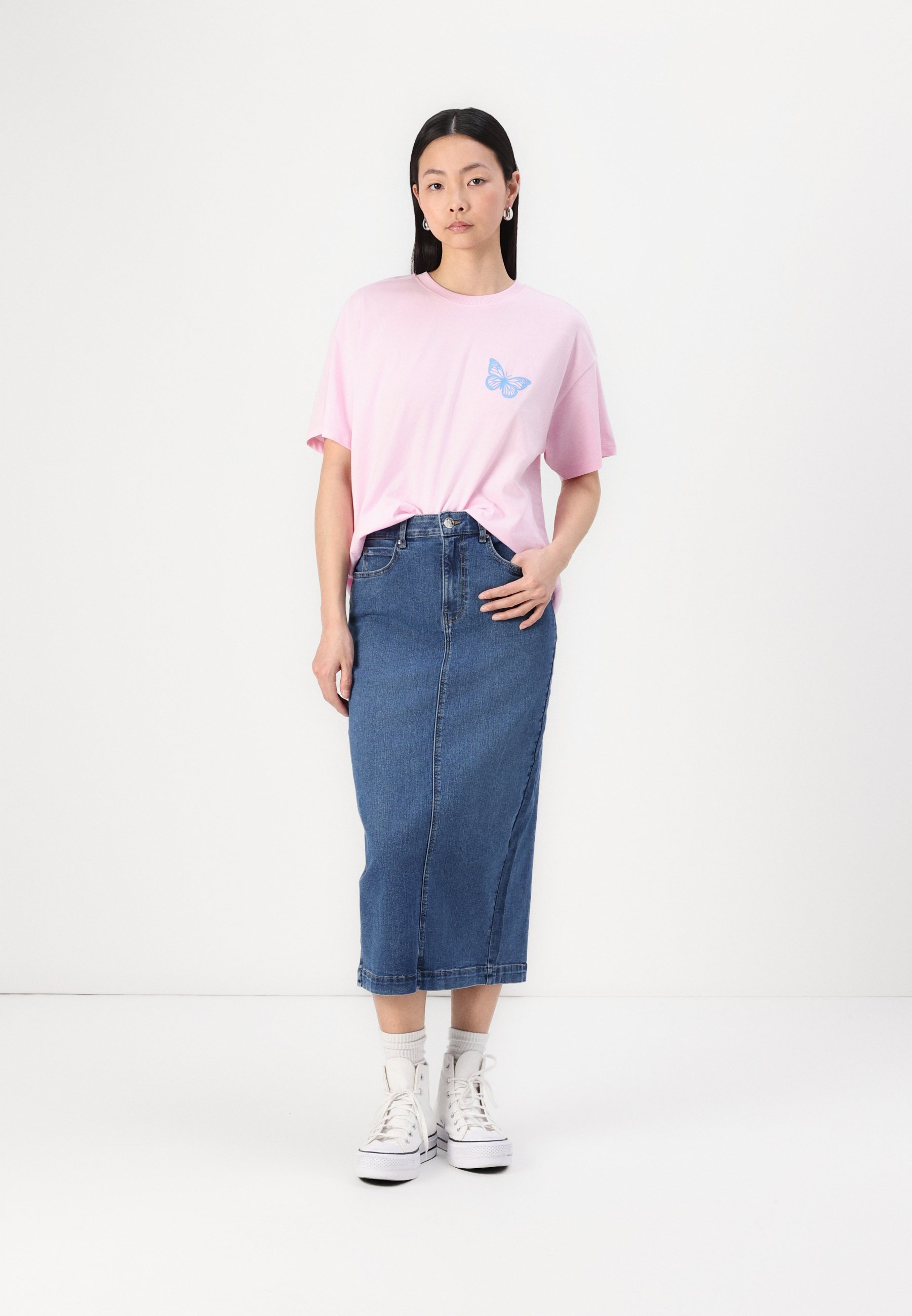 ONLY ONLWONDER MIDI ROK MET ACHTERSPIT - Denim rok - middenblauwe denim