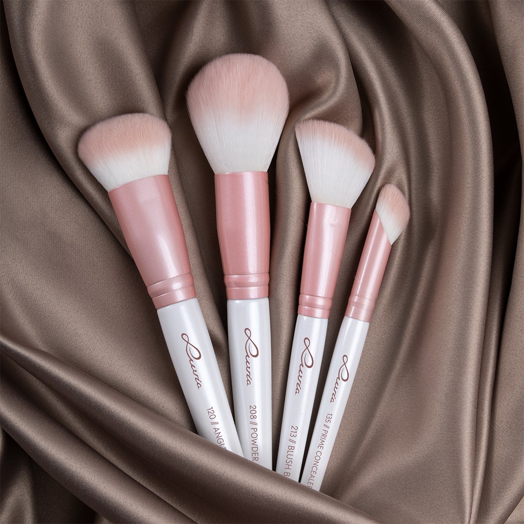 „Luvia Prime Vegan Candy Flawless“ veido šepetėlių rinkinys – 1 vnt.