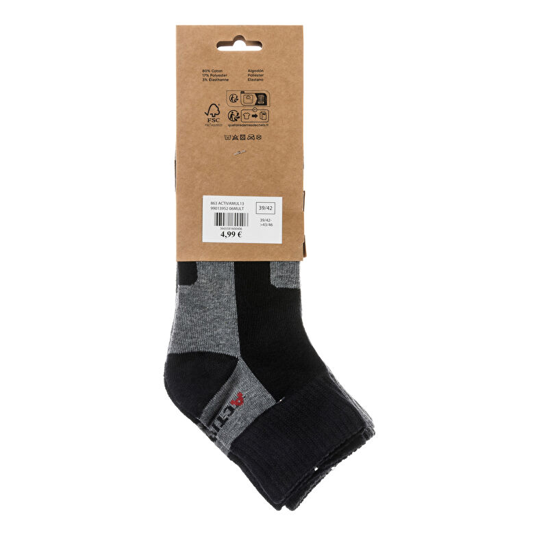Mehrfarbige Herrensocken und Strumpfhosen