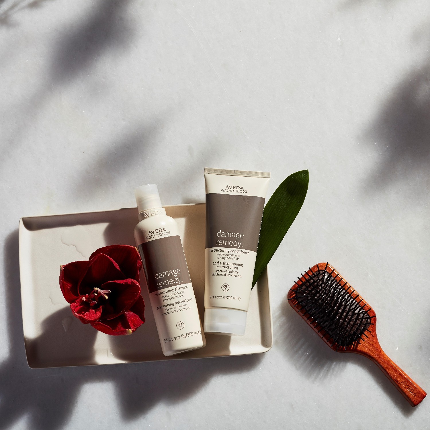 Aveda matu šampūns Damage Remedy™ atjaunojošs šampūns - 250 ml