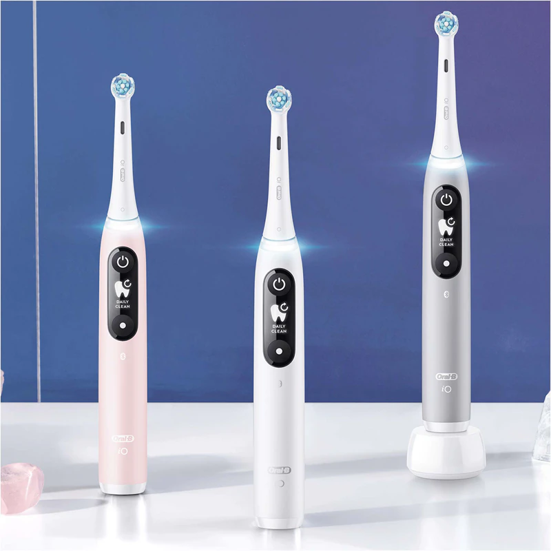 Elektrická zubná kefka Oral-B iO6 s puzdrom