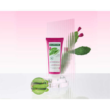 Klorane Prickly Pear 72h kosteuttava ja kiiltoa antava hoitoaine elottomille hiuksille 200ml