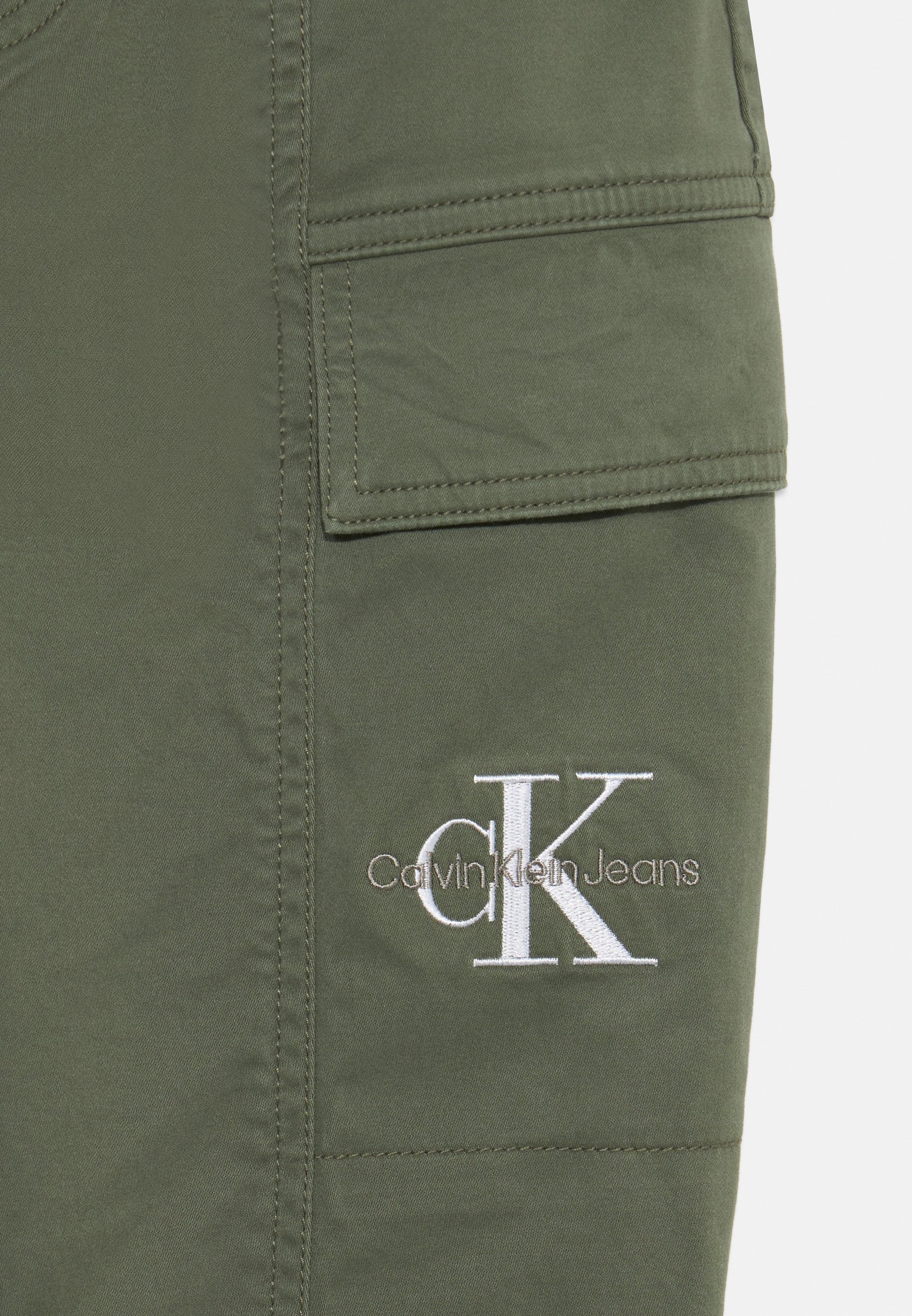 Calvin Klein Jeans ESSENTIAL UNISEX - Pantaloni cargo - verde oliva polveroso