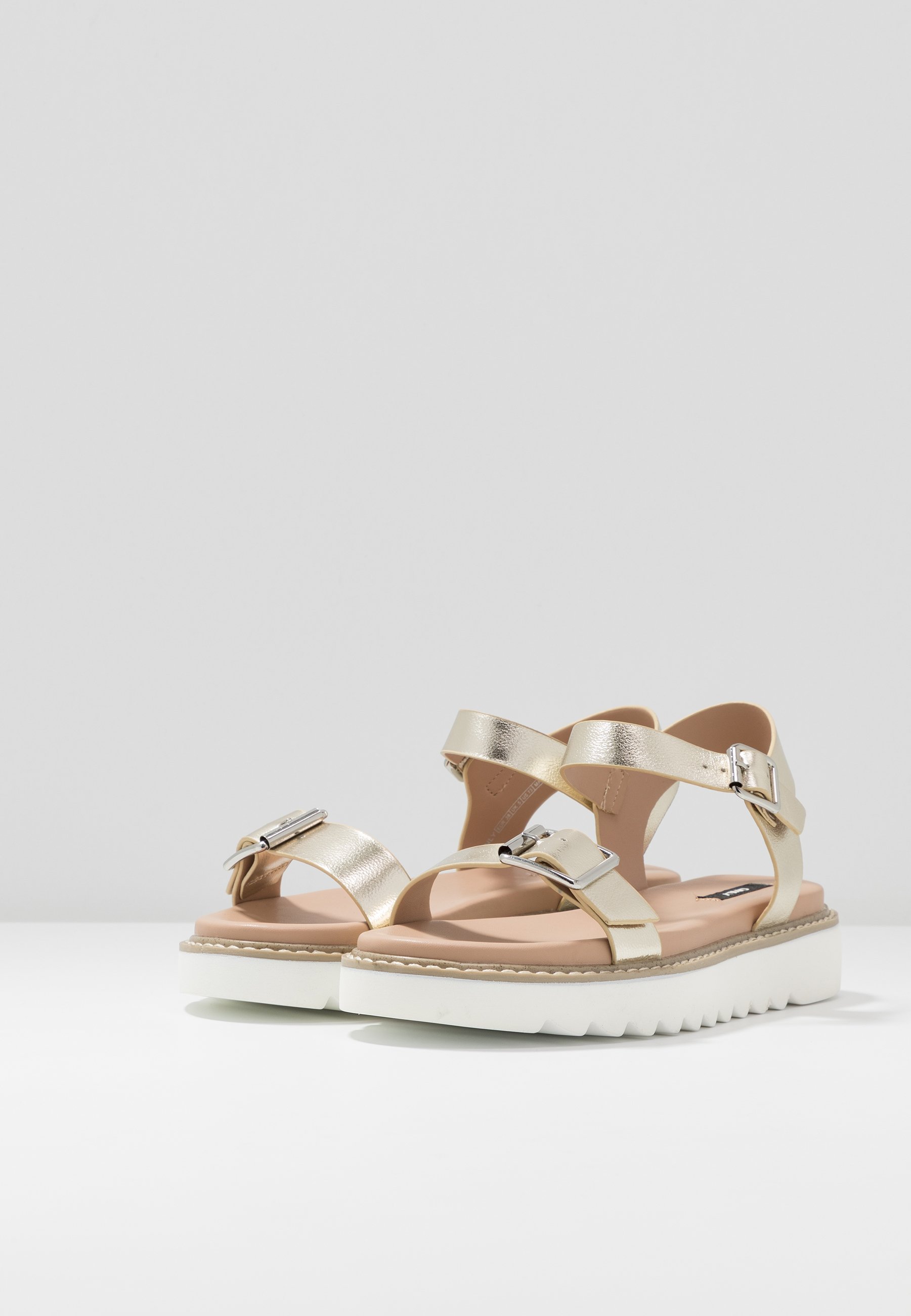 ONLY SHOES ONLMALU CHUNKY - Sandales compensées - or